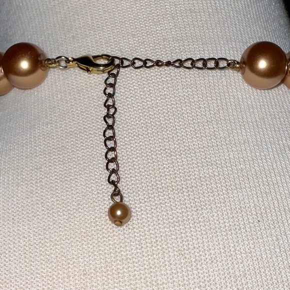 Unsigned Dark Champagne Gold Tone Knotted Faux Pearl Necklace Classic - Picture 13 of 16